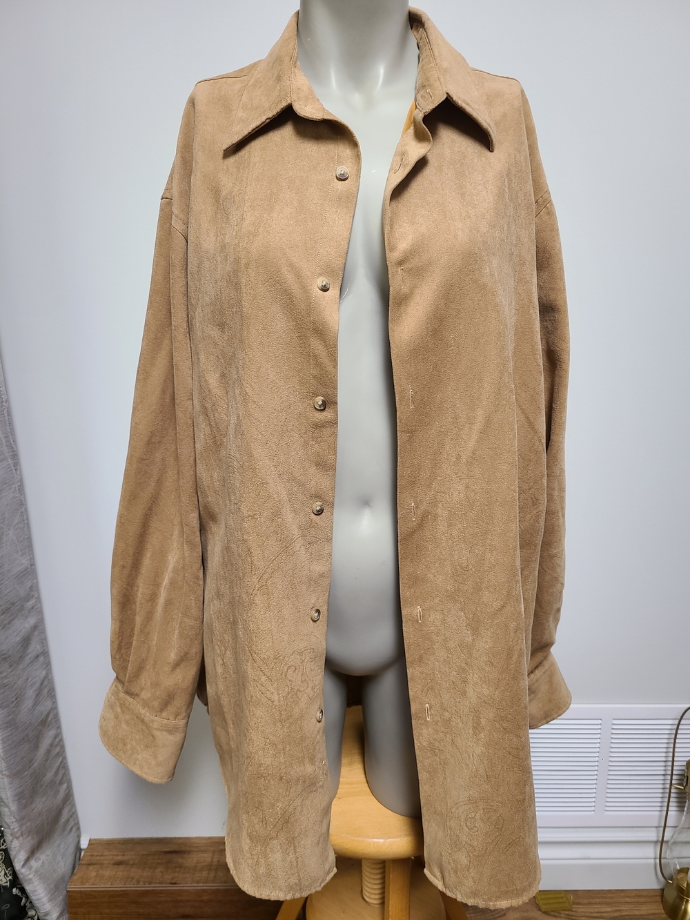 Men's Suede Looking Paisley Button-down Top
